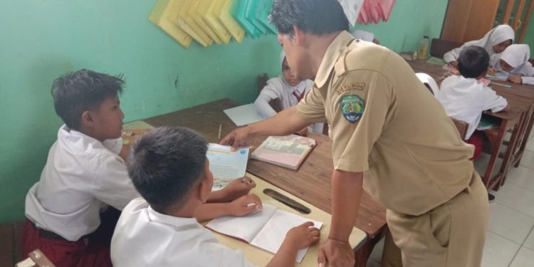 Pemerintah Indonesia Luncurkan Program “Merdeka Belajar” untuk Perkuat Pendidikan di Tengah Pandemi