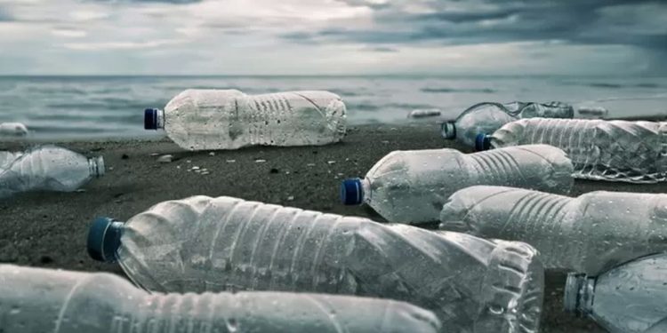 Indonesia Meluncurkan Program “Merdeka Dari Sampah Plastik” untuk Mengatasi Krisis Lingkungan