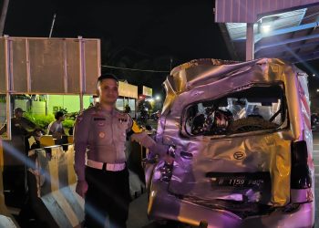 Polres Lampung Selatan menetapkan F (36), pengemudi bus Eva Star sebagai tersangka kecelakaan di gerbang Tol Seaport, Pelabuhan Bakauheni, Minggu (25/2/2024).