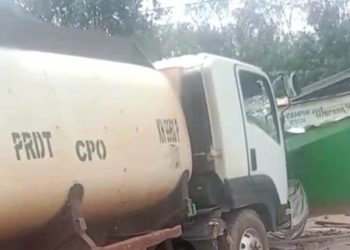 Truk Tanki Tabrak Sepeda Motor, 1 Orang Tewas