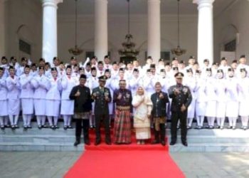 Ratusan Tamu Undangan Hadiri Upacara Hari Kemerdekaan di Alun-alun Purwakarta