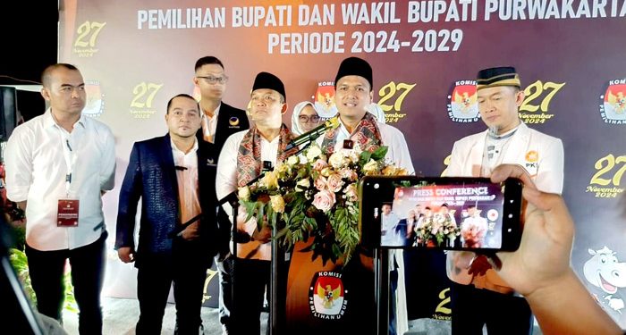 Ribuan Pendukung Yadi-Pipin Padati KPU Purwakarta