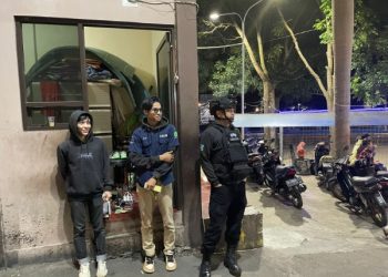 Anggota Brimob Garut Giatkan Patroli di Jam Rawan Tindak Kejahatan