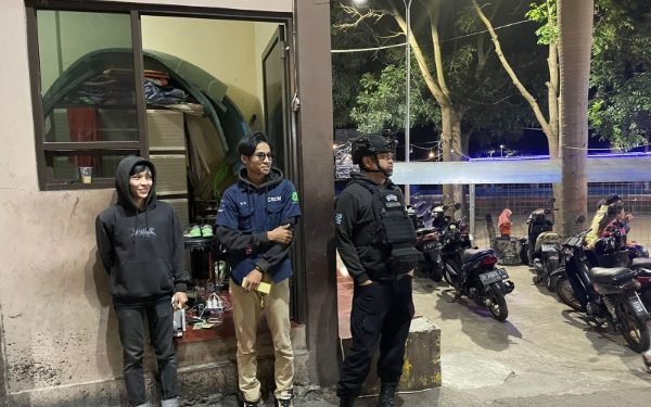 Anggota Brimob Garut Giatkan Patroli di Jam Rawan Tindak Kejahatan