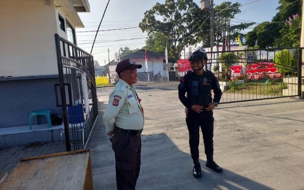 Anggota Batalyon A Pelopor Ingatkan Security Waspada Tindak Kejahatan