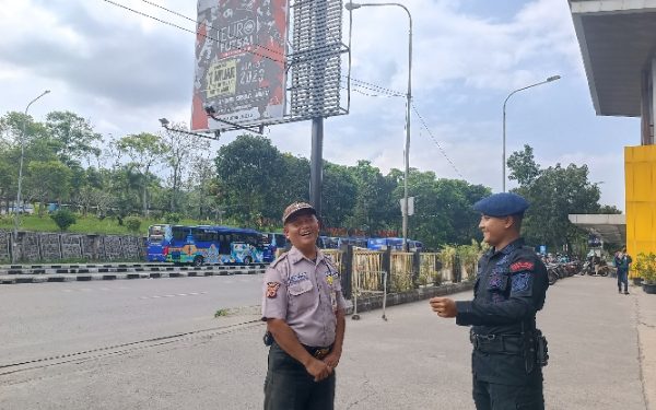 Anggota Kompi 2 Yon A Pelopor Terua Himbau Masyarakat Jaga mtibmas