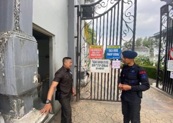 Di Mall Ciplaz, Personel Brimob Jabar Berikan Himbauan Kamtibmas