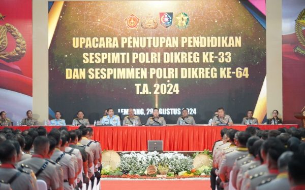 Upacara Penutupan Dikreg Sespimpti Ke 33 dan Sespimen Ke 64 TA. 2024