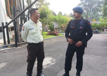 Anggota Brimob Jabar Sasar Perhotelan di Cipanas Cianjur, Pastikan Kamtibmas Kondusif