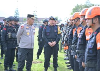 Anggota Brimob Jabar Sambangi Perkantoran di Cianjur dan Ingatkan Kamtibmas