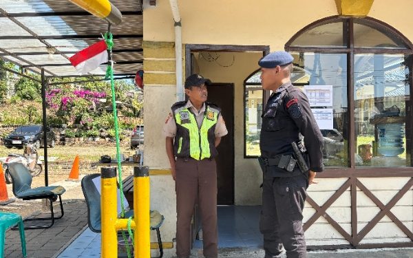 Patroli ke Perum, Brimob Cianjur Komitmen Jaga Kamtibmas