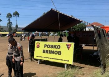 Brimob Jabar Kawal Pengamanan KPU Jelang Pengundian Nomor Urut Paslon