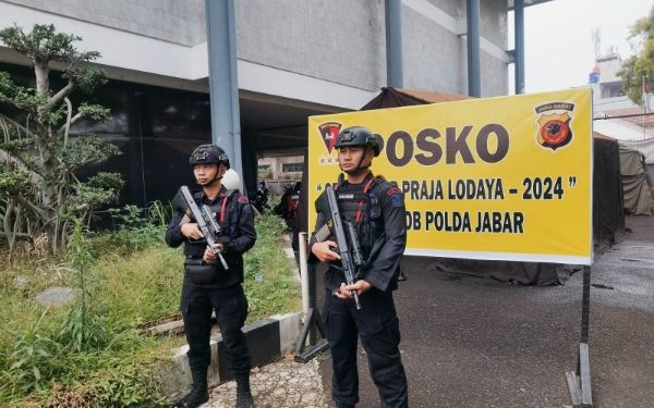 Brimob Jabar Kawal Pengamanan KPU dan Bawaslu Jelang Masa Kampanyeu