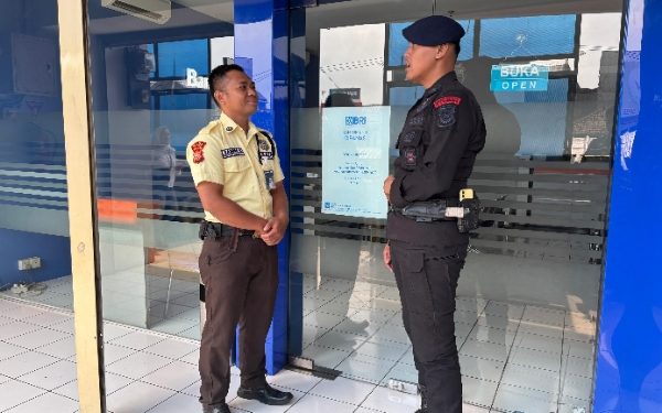 Sambangi Perum Green Apple Cipanas, Brimob Jabar Ingatkan Kamtibmas