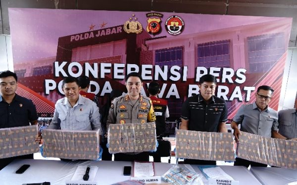 Polda Jabar Ungkap Korupsi Dana Insentif Nakes Covid-19, Rugikan Negara 5,4 Milyar