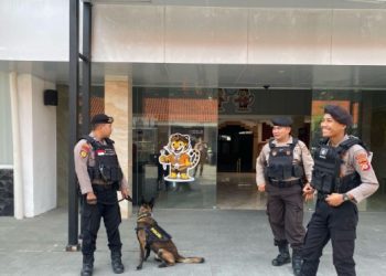 Pastikan Pilkada Aman Lancar, Polda Jabar Sterilisasi Kantor KPU dan Bawaslu