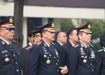 Dansat Brimob Polda Jabar Ikuti Upacara Hari Pahlawan