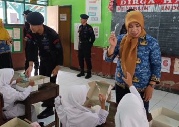 Sat Brimob Polda Jabar Warnai Hari Jadi Brimob dengan Berbagai Makanan Bergizi