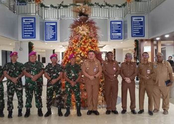 Disambangi Danpasmar 3, Pj. Wali Kota Sorong Ucapkan Selamat bertugas