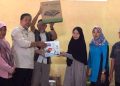 Kades Jajawar Berikan Bantuan Modal Usaha Kepada 21 Warga