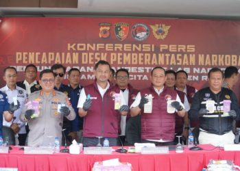 Bareskrim dan Polda Jabar Gerebek Pabrik Narkoba Cair di Bandung, Tersangka Dijerat Pasal Berlapis