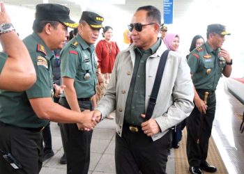 Sebelum ke Garut, Panglima TNI Sarapan di Stasiun KCIC Tegalluar Summarecon