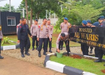 Danpas Pelopor Resmikan Masjid Al-Waris di Mako Kompi 3 Batalyon C Pelopor Purwakarta