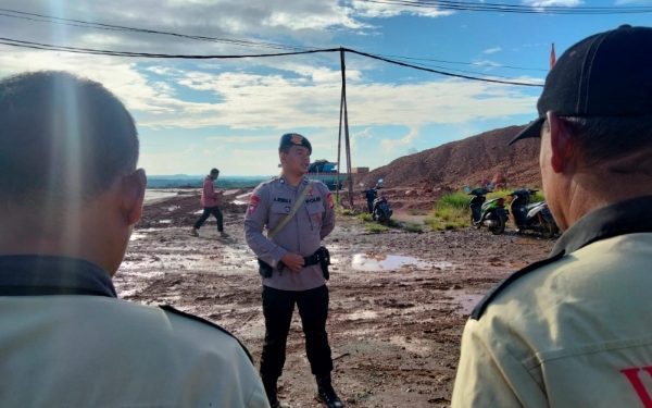 Anggota Den Gegana Brimob Jabar Siaga Jaga Kamtibmas di PT. Wilton Sukabumi