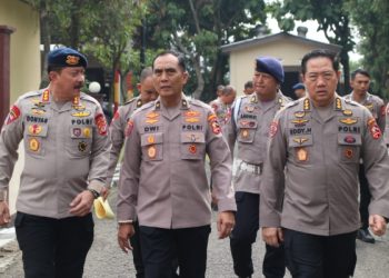 Dansat Brimob Polda Jabar Ikuti Upacara Sertijab Wakapolda dan Sejumlah PJU
