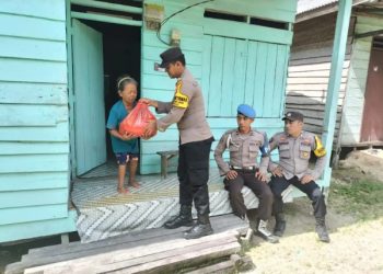 Polda Jabar Berbagi,  Gelar Bakti Sosial Bagikan Paket Sembako