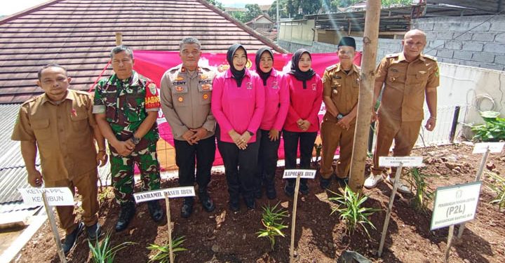 Polsek Ibun Luncurkan Program Pekarangan Pangan Lestari