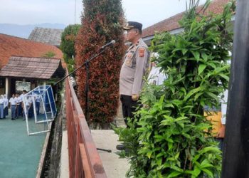 Jadi Pembina Upacara, Begini Pesan Kapolsek Majalaya untuk Pelajar SMAN 2