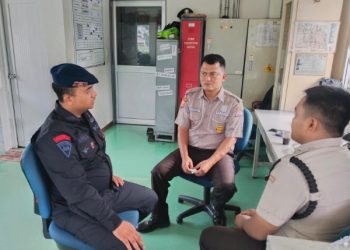 Upaya Jaga Kamtibmas, Anggota Brimob Karawang Optimalkan Patroli