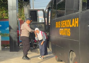 Bukti Nyata Brimob Peduli Pendidikan, Dukung Program Bus Sekolah Gratis