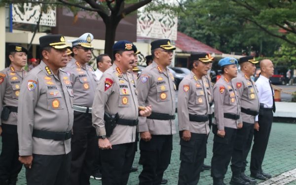 Dansat Brimob Polda Jabar Ikuti Upacara Hari Kesadaran Nasional di Mapolda Jabar
