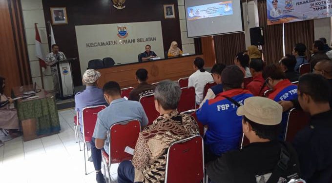 Disnaker Kota Cimahi Sosialisasikan Perjanjian  Kerja Bersama
