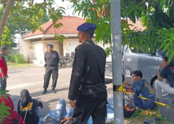 Jaga Keamanan,  Anggota Brimob Jabar Rutin Beri Himbauan Kamtibmas