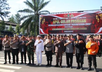 Dansat Brimob Polda Jabar Ikuti Apel Gelar Pasukan Operasi Ketupat Lodaya 2025