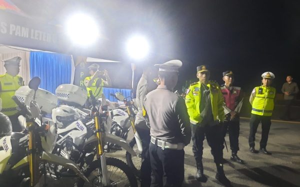 Tinjau Pos Letter U Gentong Tasikmalaya Kapolda Pastikan Kesiapan Personel Amankan Arus Mudik  Balik