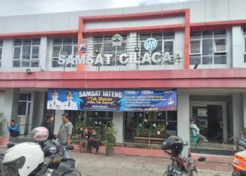 Pemutihan Pajak Jadi Daya Tarik, Samsat Cilacap Dipenuhi Masyarakat