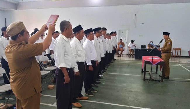 Ketua RW dan RT se-Desa Cibenda Dilantik, Diyakini Bawa Perubahan