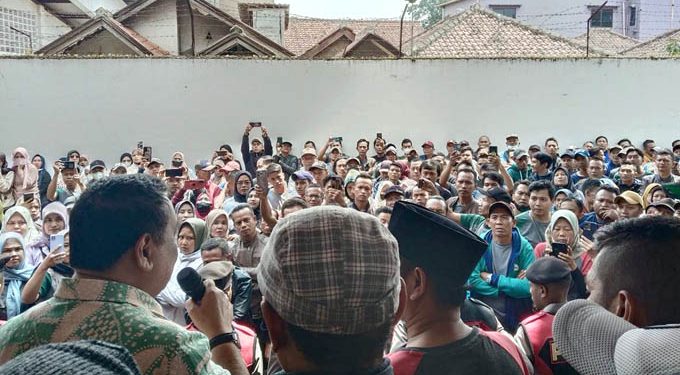 Ratusan Buruh PT. Nirwana Abadi Santosa Tuntut Hak Karyawan Terkait PHK