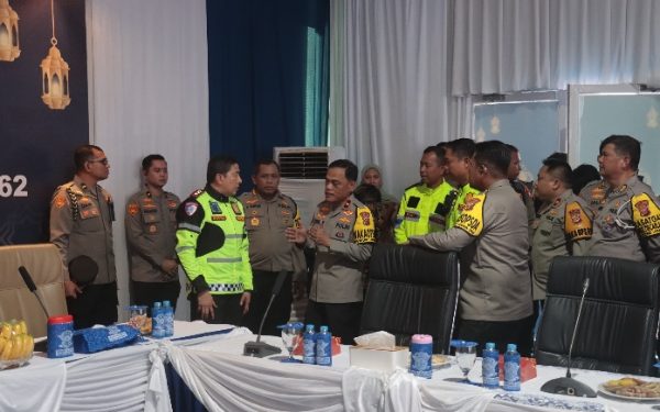 Waka Polri Tinjau Arus Balik Lebaran 2025 di Rest Area KM 62 Karawang