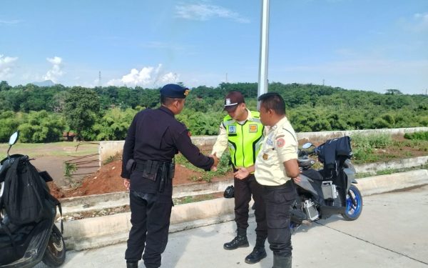 Peduli Kamtibmas, Anggota Brimob Jabar Rutin Berikan Arahan