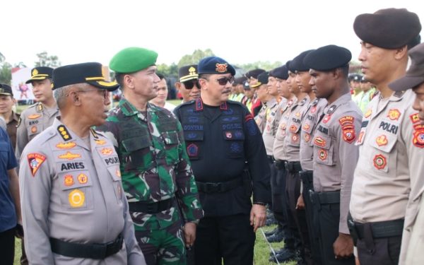 Dansat Brimob Polda Jabar Ikuti Apel Gelar Pasukan Sinergitas TNI – Polri Jelang PSU Pilkada Kab. Tasikmalaya