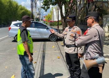 Binluh Pengelola Taman Mas Kemambang