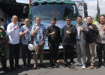 Bupati Bandung Lepas Ekspor Produk Kimia Tekstil PT. Bozzetto Indonesia Tujuan Amerika dan Bangladesh