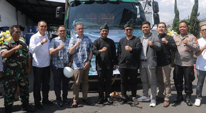 Bupati Bandung Lepas Ekspor Produk Kimia Tekstil PT. Bozzetto Indonesia Tujuan Amerika dan Bangladesh
