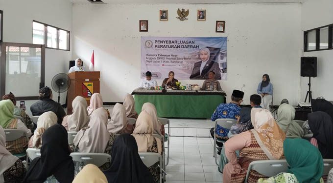Sosialisasi Perda di Majalaya, Humaira Zahrotun Noor Soroti PHK Hingga Pinjol