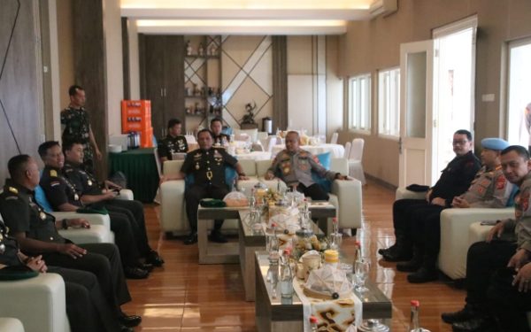 Dampingi Kapolda, Dansat Brimob Polda Jabar Kunjungi Makodam lll Siliwangi: Perkuat Sinergitas dalam Menjaga  Kamtibmas